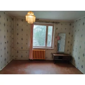 Двушка возле школы